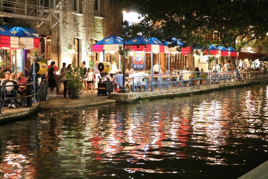 Gr8location! Near Ft Sam Houston*riverwalk*pearl Сasa de vacaciones